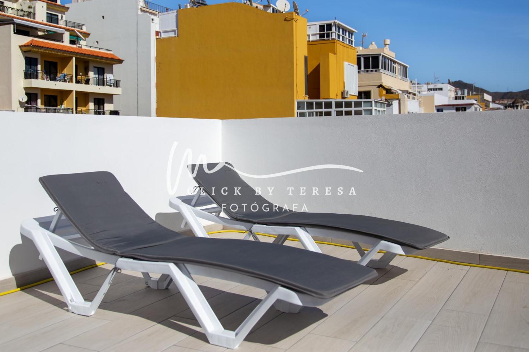 Few Steps From The Beach Hostel In Los Cristianos أرونا المظهر الخارجي الصورة