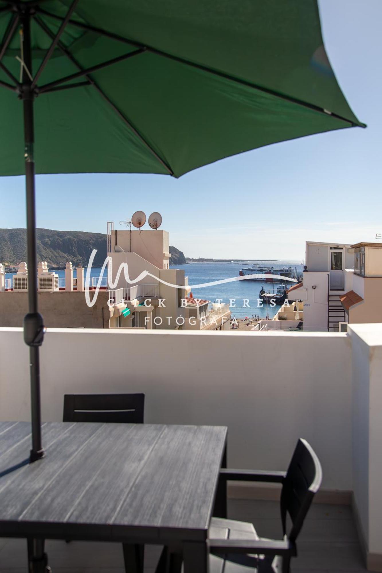 Few Steps From The Beach Hostel In Los Cristianos أرونا المظهر الخارجي الصورة